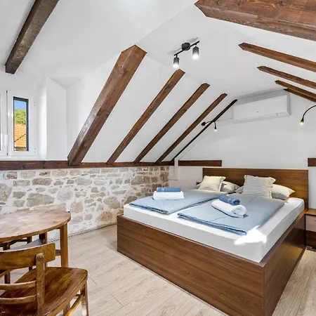 Apartamento House Anadora With Pool - Zlarin