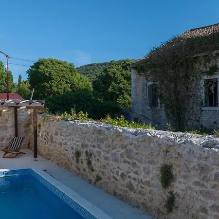 House Anadora With Pool - * 즐라린