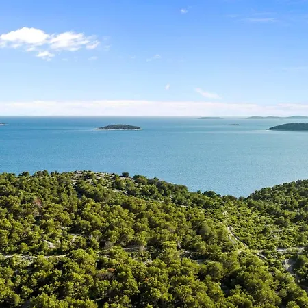 House Anadora With Pool -