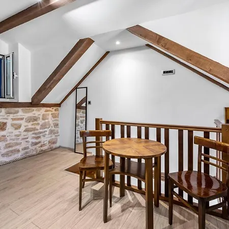 House Anadora With Pool - * 즐라린