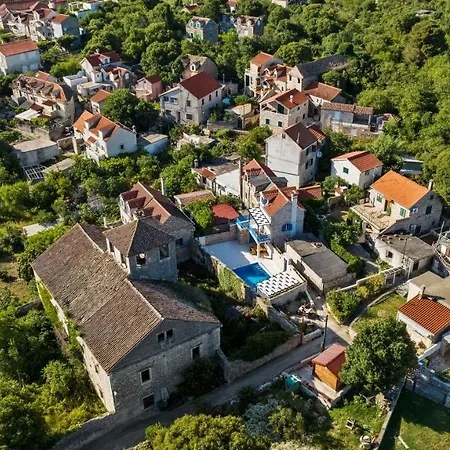 House Anadora With Pool - * 즐라린