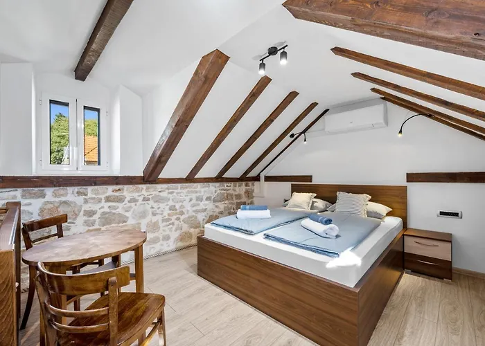 דירה House Anadora With Pool - זלארין