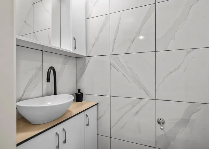 House Anadora With Pool - *