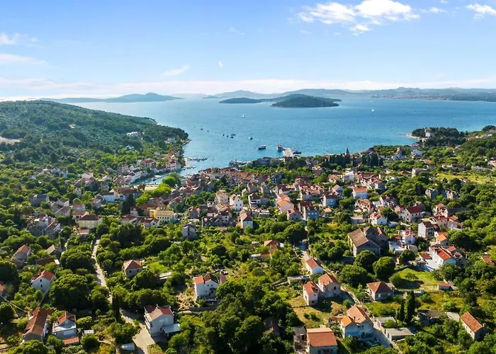 דירה House Anadora With Pool -