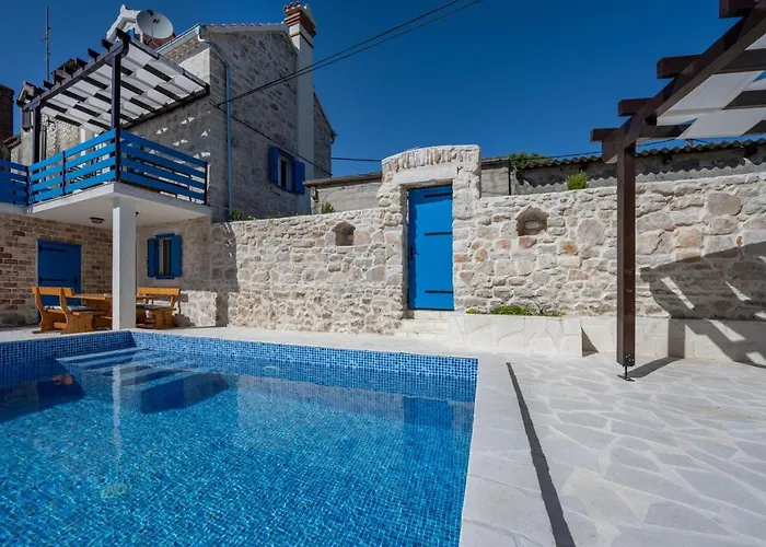 House Anadora With Pool - * Zlarin