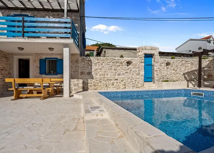 House Anadora With Pool - Zlarin