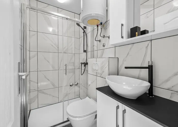 דירה House Anadora With Pool - *