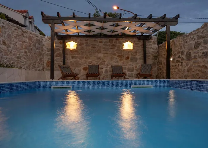 House Anadora With Pool - Apartment *